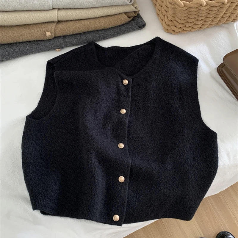 Elegant Knitted Sleeveless Cardigan