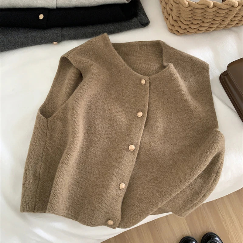 Elegant Knitted Sleeveless Cardigan
