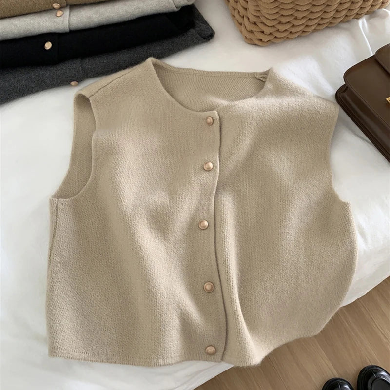 Elegant Knitted Sleeveless Cardigan