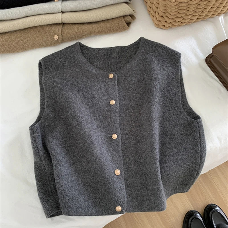 Elegant Knitted Sleeveless Cardigan